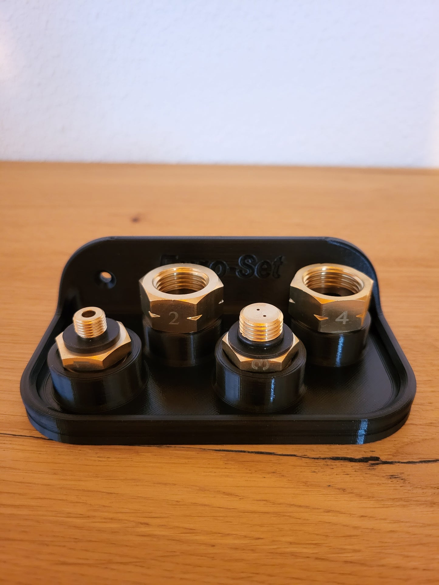Halterung Euro-Set Adapter - Adapter für das Anschließen einer ausländische Gasflasche an die Gasanlage des Fahrzeuges