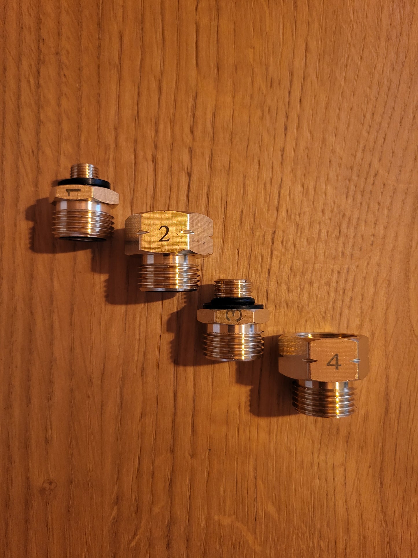 Halterung Euro-Set Adapter - Adapter für das Anschließen einer ausländische Gasflasche an die Gasanlage des Fahrzeuges